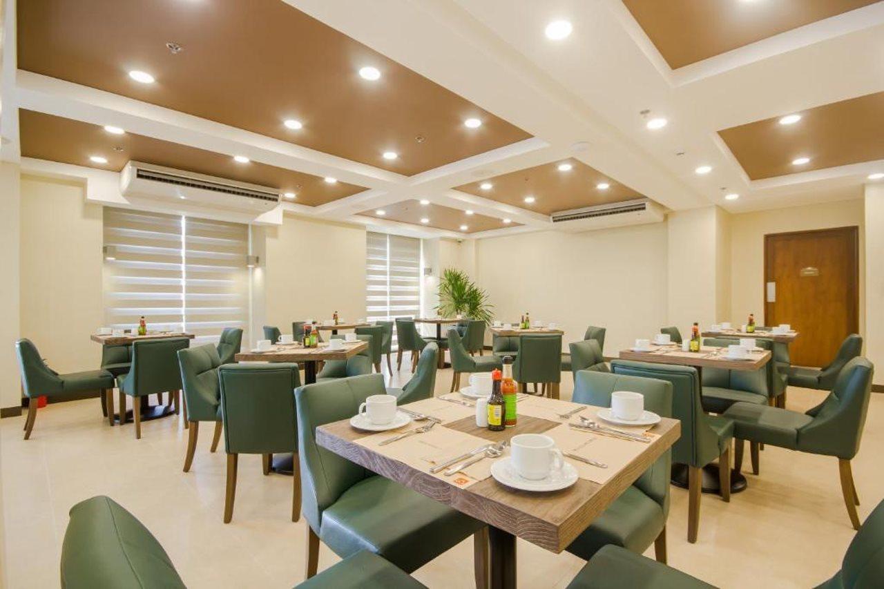 Microtel Inn & Suites By Wyndham San Fernando San Fernando  Zewnętrze zdjęcie